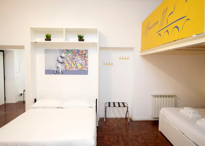 Manara10 Giallo2 Apartment Rom