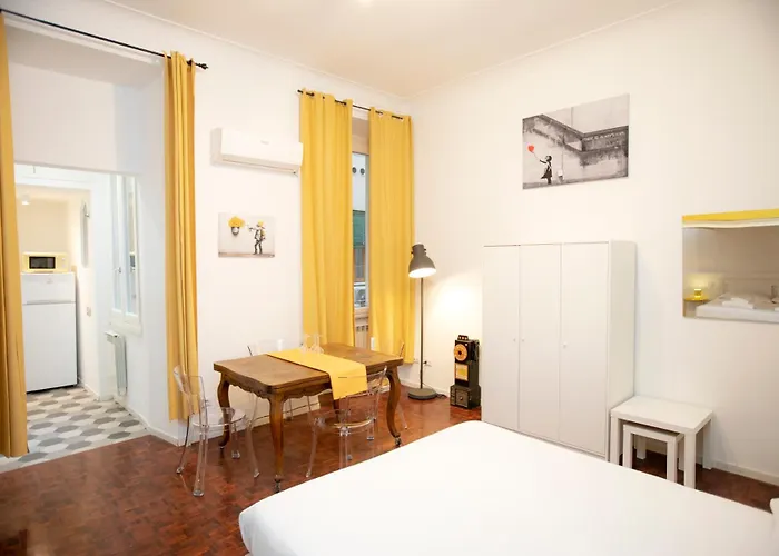 Manara10 Giallo2 Apartment
